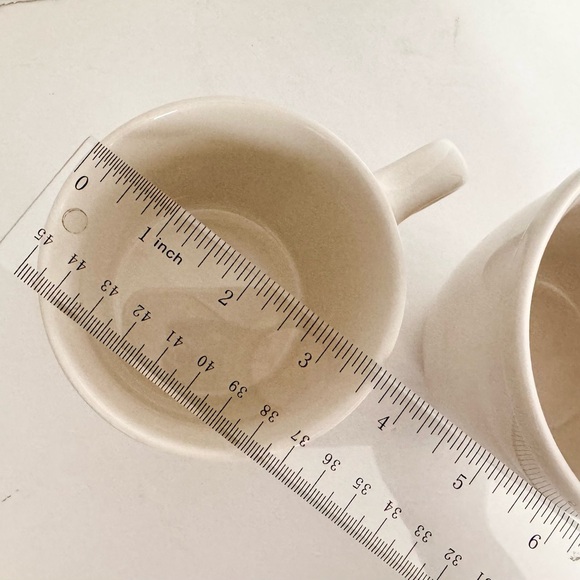 Starbucks Mugs 2001 Barista Mug and 2018 12oz SEA 71 WA Logo Mug - Picture 6 of 7